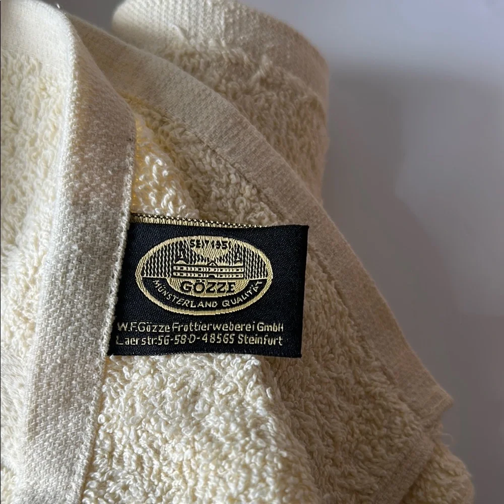 3 Cream Bath Towels size 40”x20”